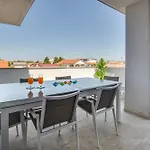 Apartment Kastelina 2