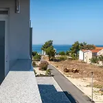 Kastelina 2 *
