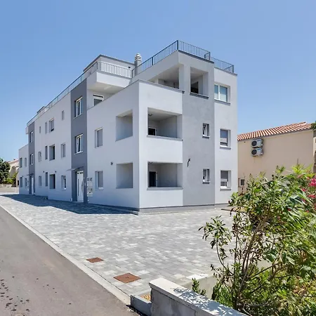 Kastelina 2 Apartment