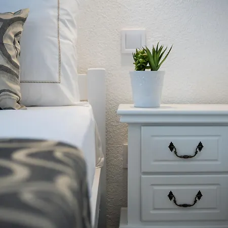 Appartement Kastelina 2