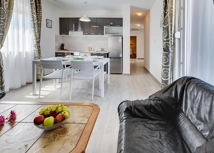 Kastelina 2 Appartement *