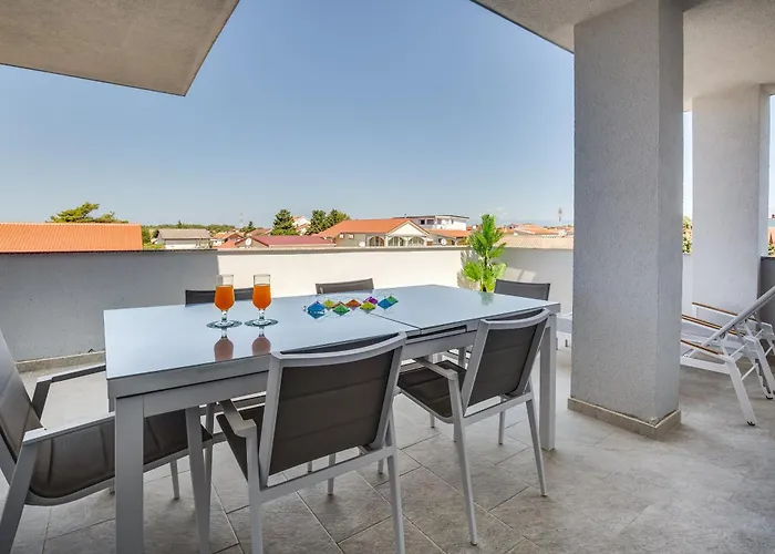 Appartement Kastelina 2