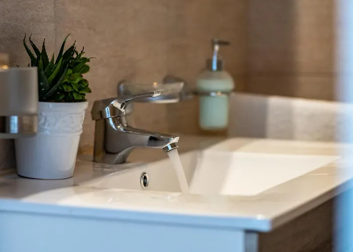 Kastelina 2 Appartement Vir